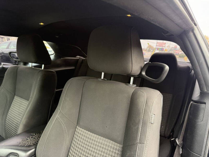 2019 Dodge Challenger SXT