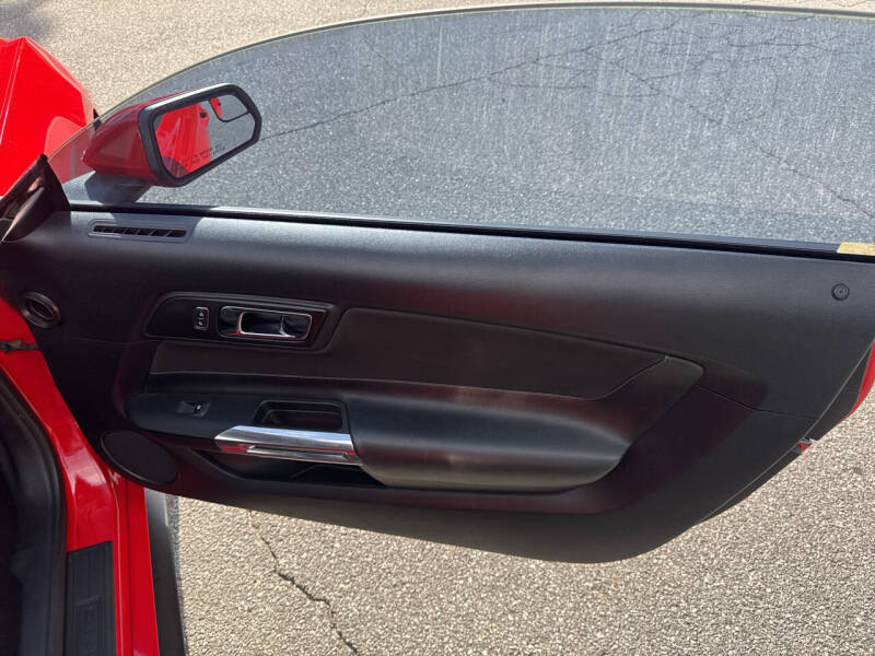 2015 Ford Mustang V6