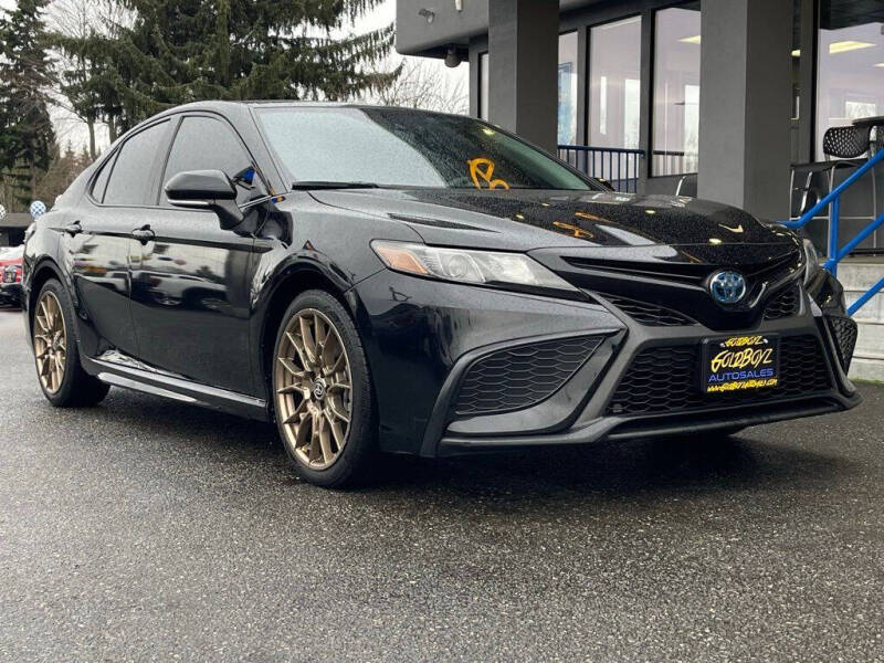 2024 Toyota Camry Hybrid SE