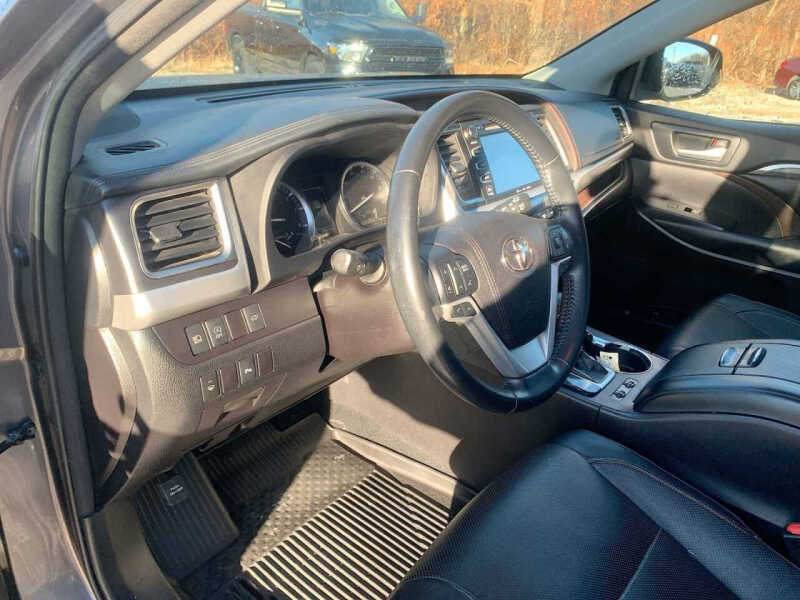 2017 Toyota Highlander Limited