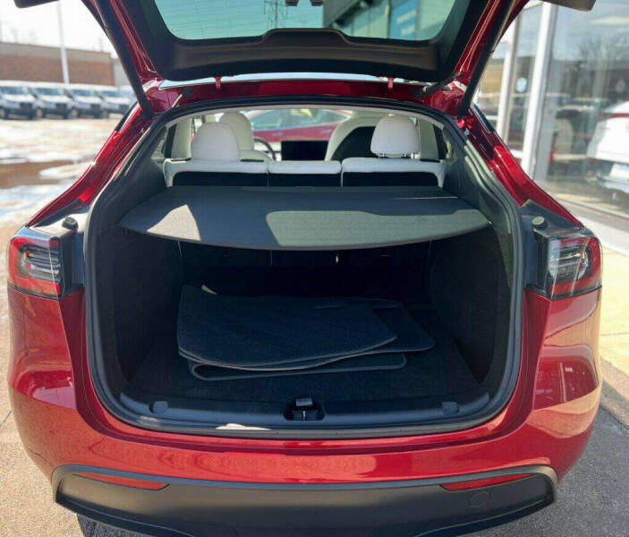 2024 Tesla Model Y Long Range