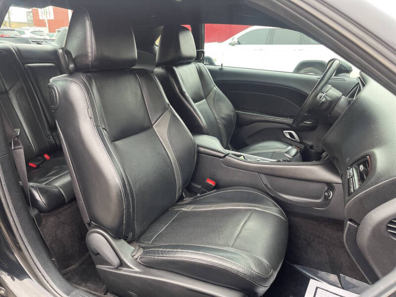 2015 Dodge Challenger SXT Plus