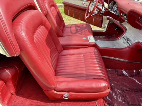 1962 Ford Thunderbird