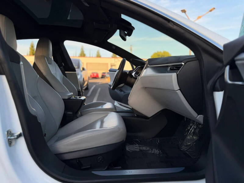 2016 Tesla Model S