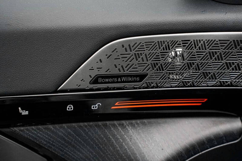 2025 BMW 5 Series 530i xDrive