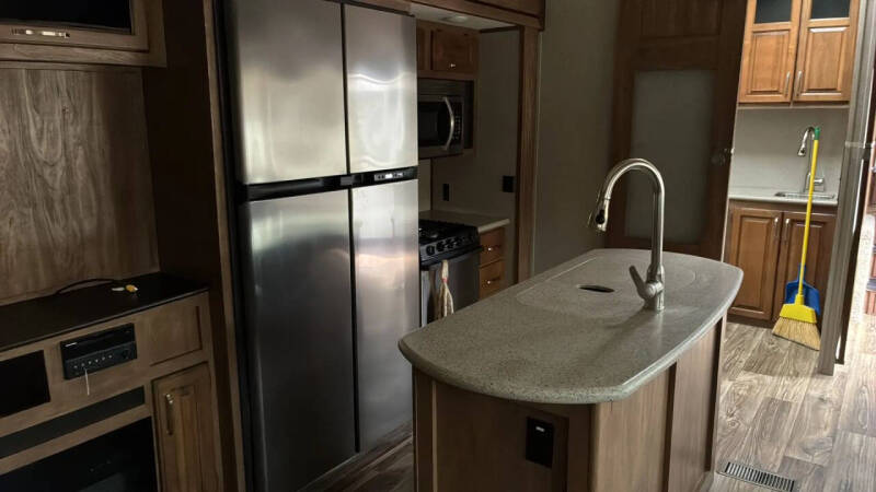 2018 Keystone RV Laredo