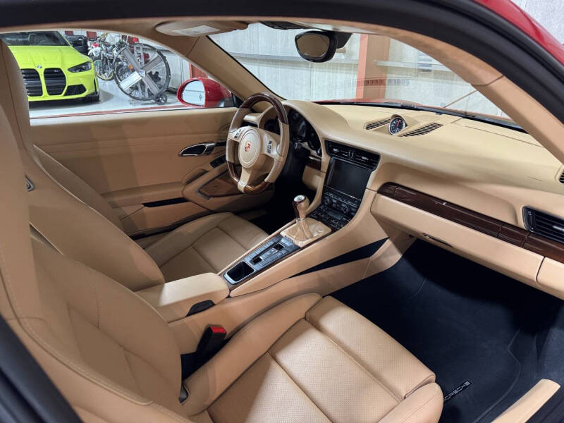 2014 Porsche 911 Carrera 4S