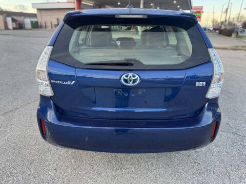 2013 Toyota Prius v