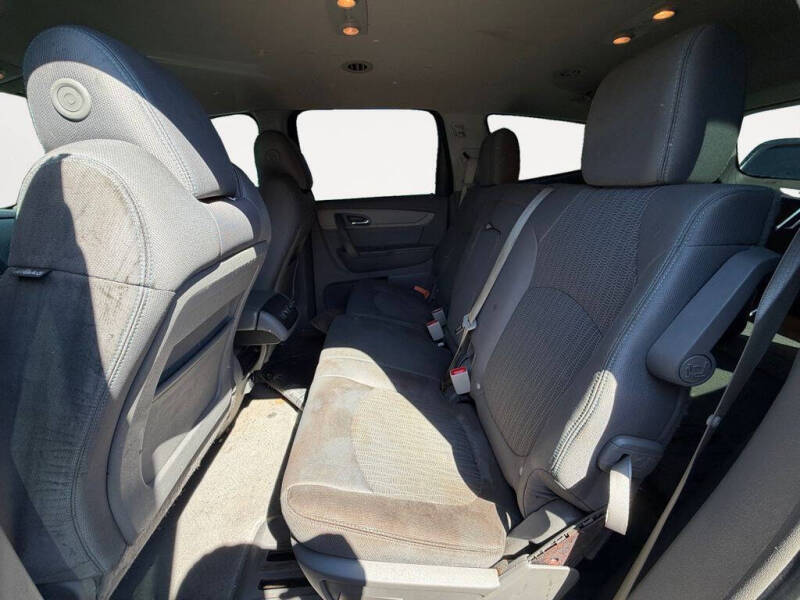 2017 Chevrolet Traverse LS