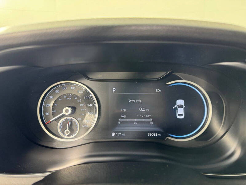 2023 Genesis G70