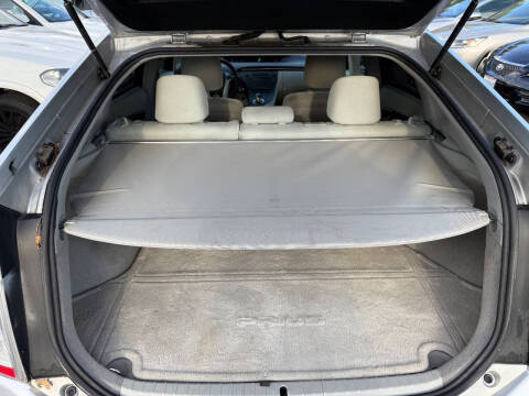 2010 Toyota Prius III