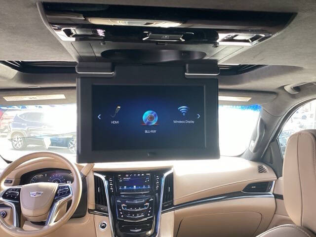 2018 Cadillac Escalade Platinum