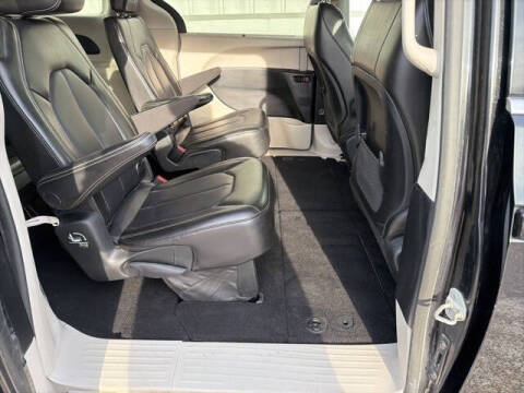 2020 Chrysler Voyager LXi