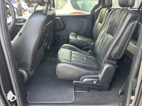 2016 Dodge Grand Caravan R/T