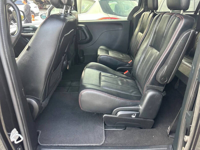 2016 Dodge Grand Caravan R/T