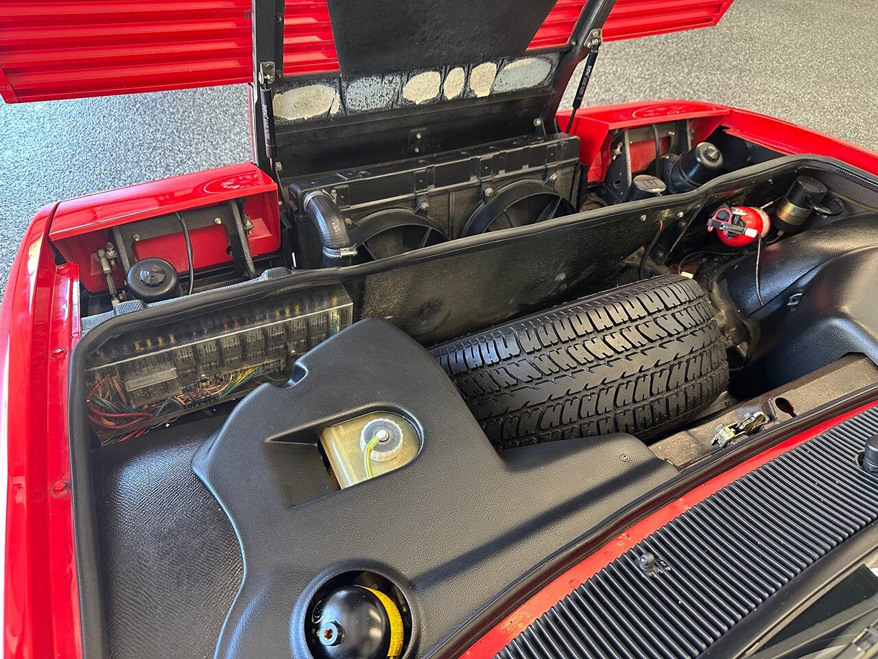 1988 Ferrari Mondial 3.2 47