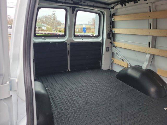 2024 GMC Savana 2500