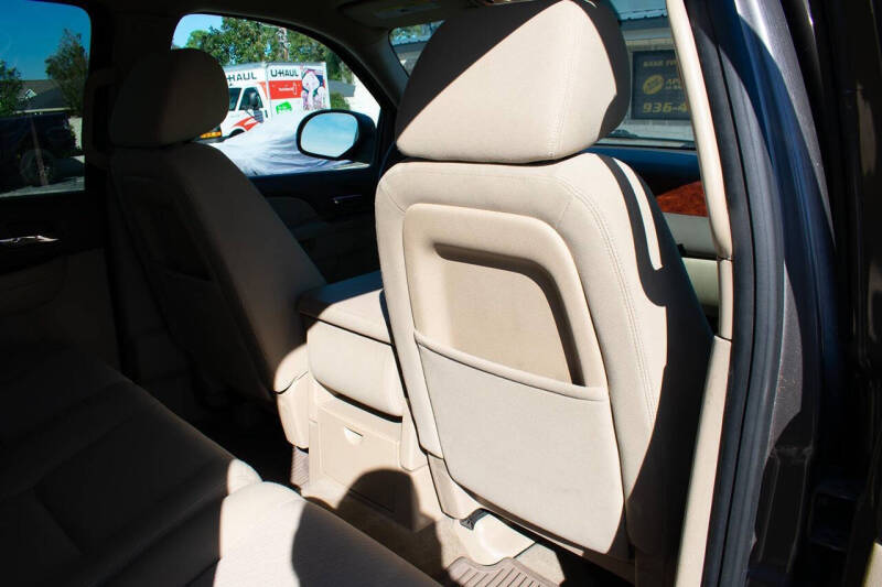 2012 Chevrolet Suburban LS