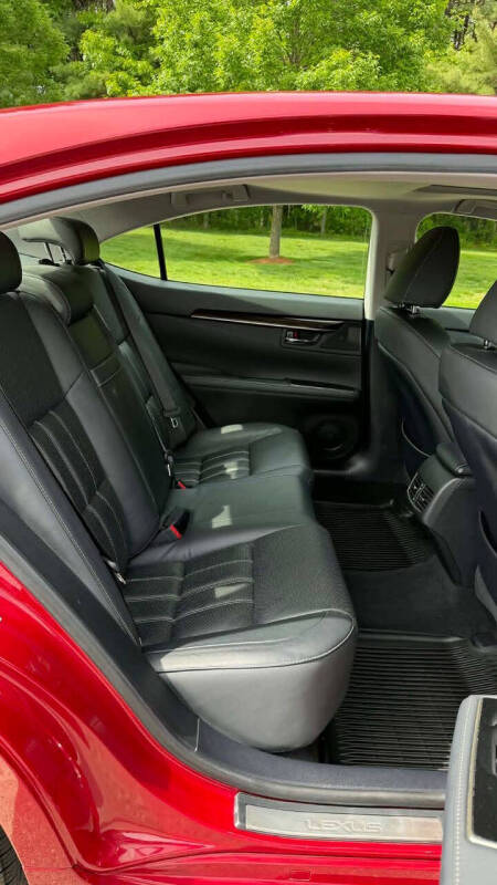 2018 Lexus ES 300h
