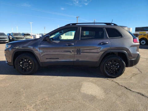 2023 Jeep Cherokee Altitude Lux