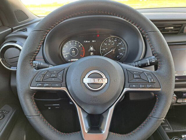 2024 Nissan Kicks SR