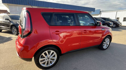 2018 Kia Soul +