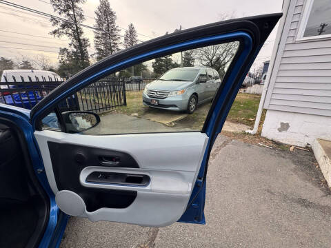 2013 Toyota Prius c Four