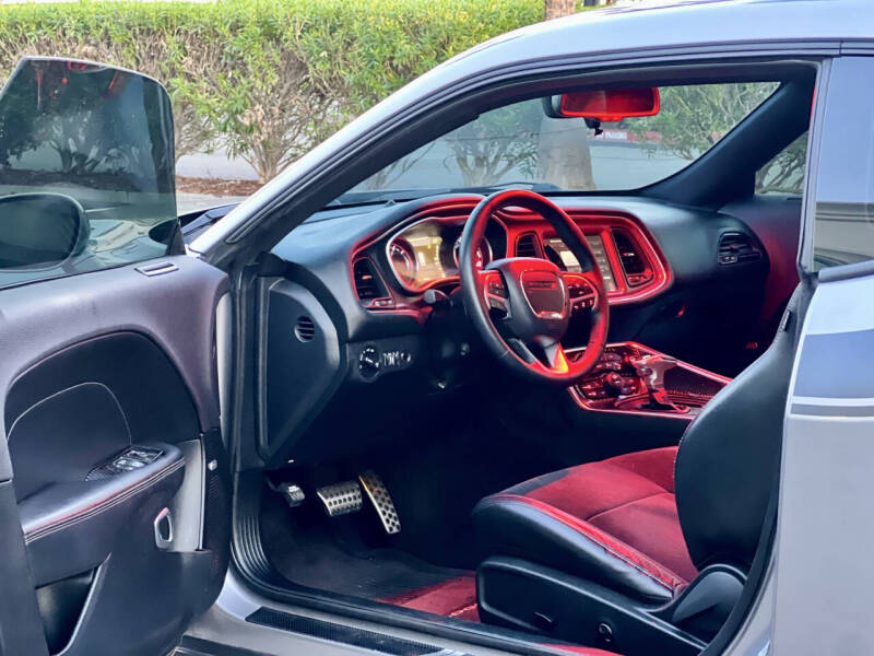 2016 Dodge Challenger R/T Plus