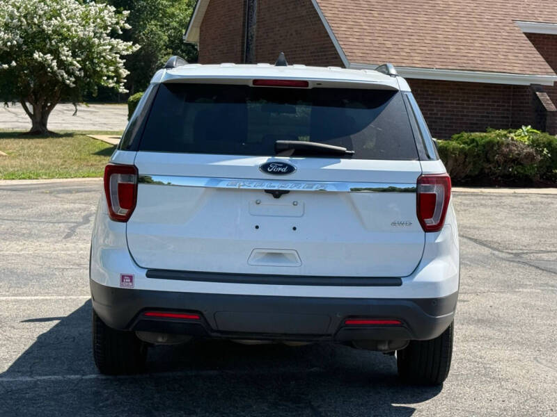2018 Ford Explorer