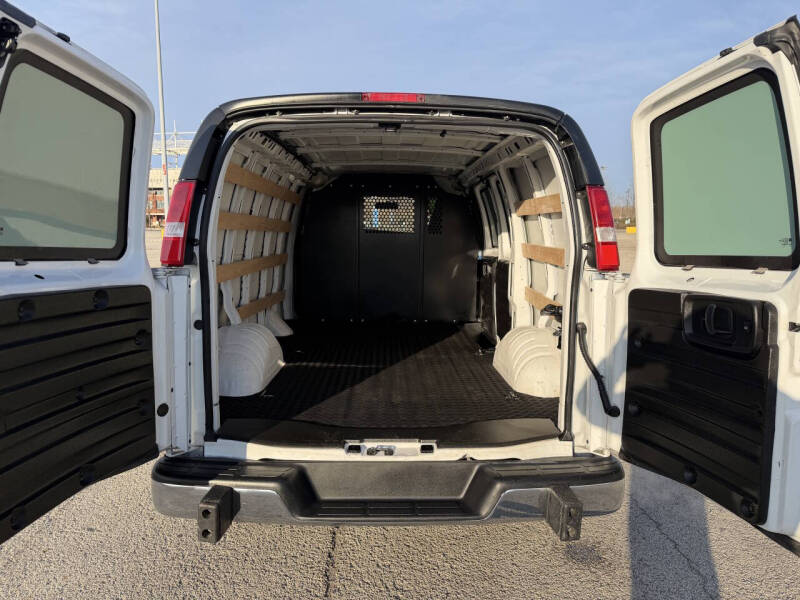 2024 GMC Savana 2500