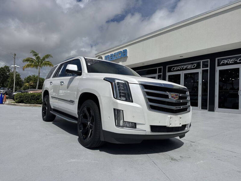 2018 Cadillac Escalade Luxury
