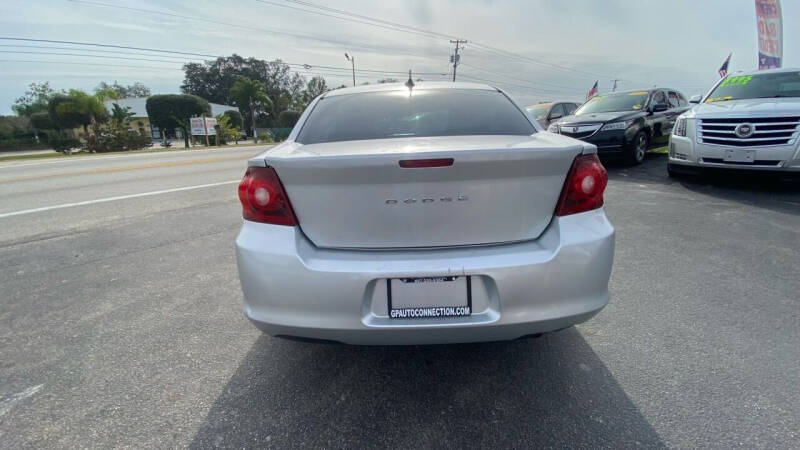2012 Dodge Avenger SE