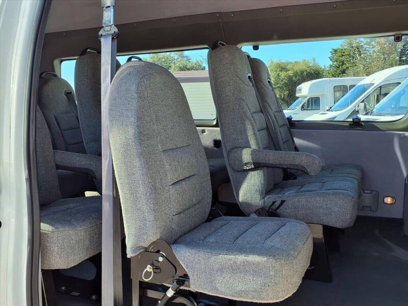 2010 Ford E-Series E-250