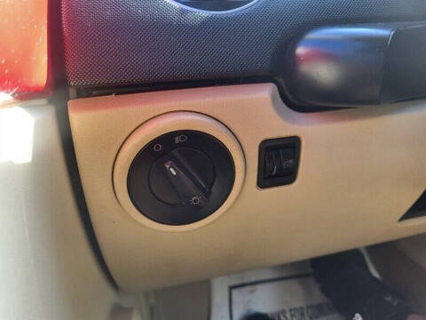 2008 Volkswagen New Beetle Convertible SE