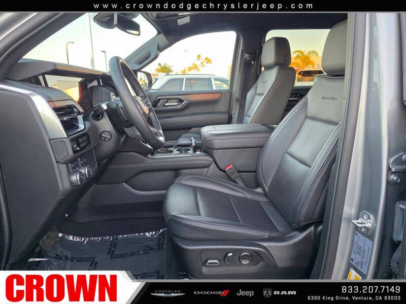 2025 GMC Yukon XL Denali