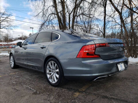 2018 Volvo S90 T6 Momentum