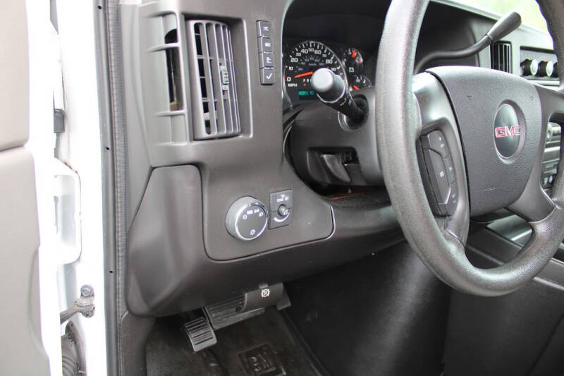 2014 GMC Savana LT 1500