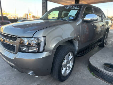 2007 Chevrolet Avalanche for sale at Buy-Fast Autos in Houston TX