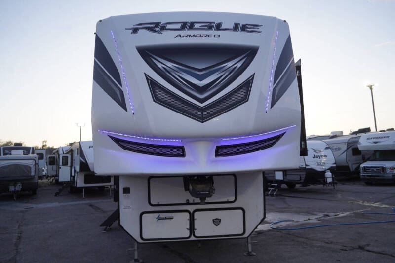 2022 F0REST RIVER ROGUE