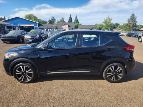 2020 Nissan Kicks SR