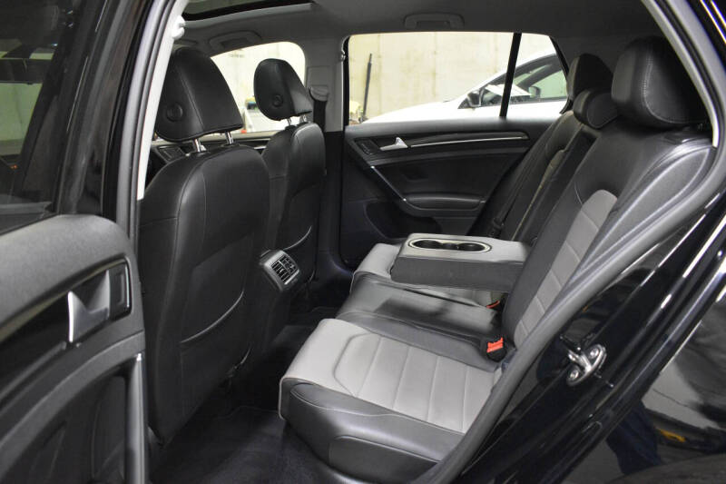 2015 Volkswagen Golf TSI SEL