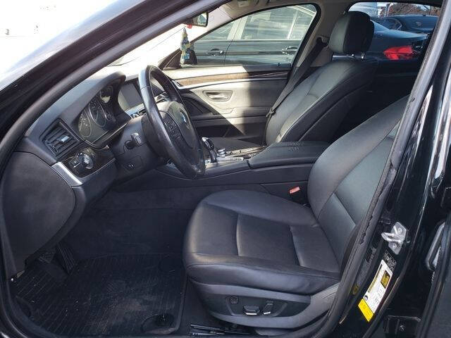 2011 BMW 5 Series 528i