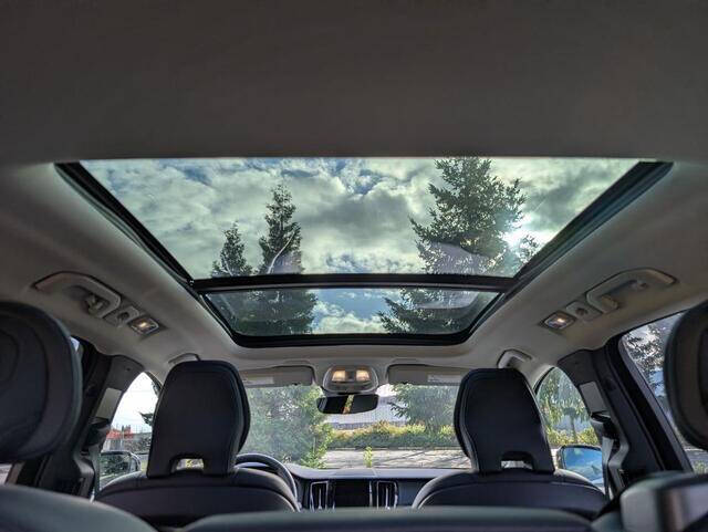 2025 Volvo XC60 B5 Plus Dark Theme