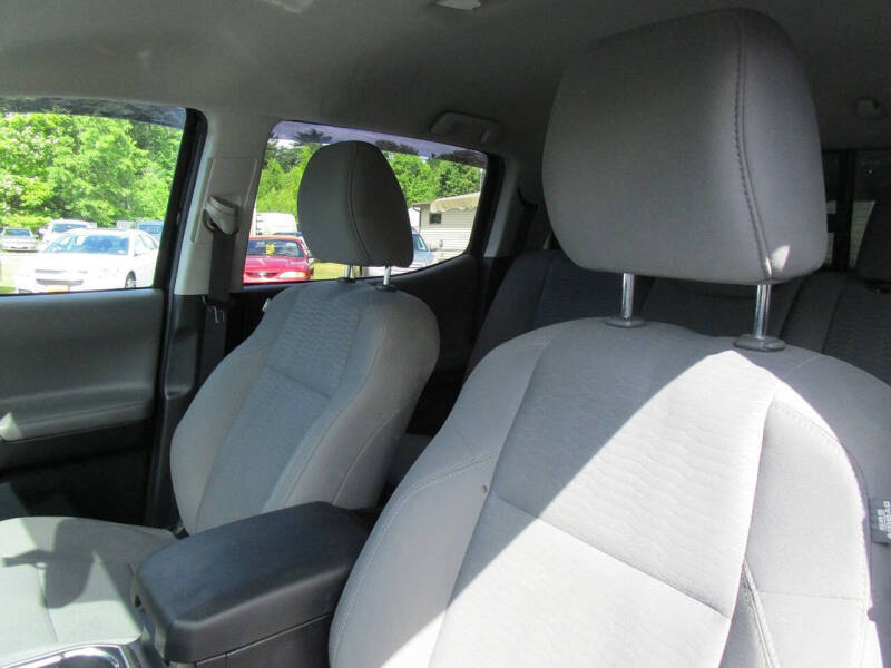2017 Toyota Tacoma SR5 V6
