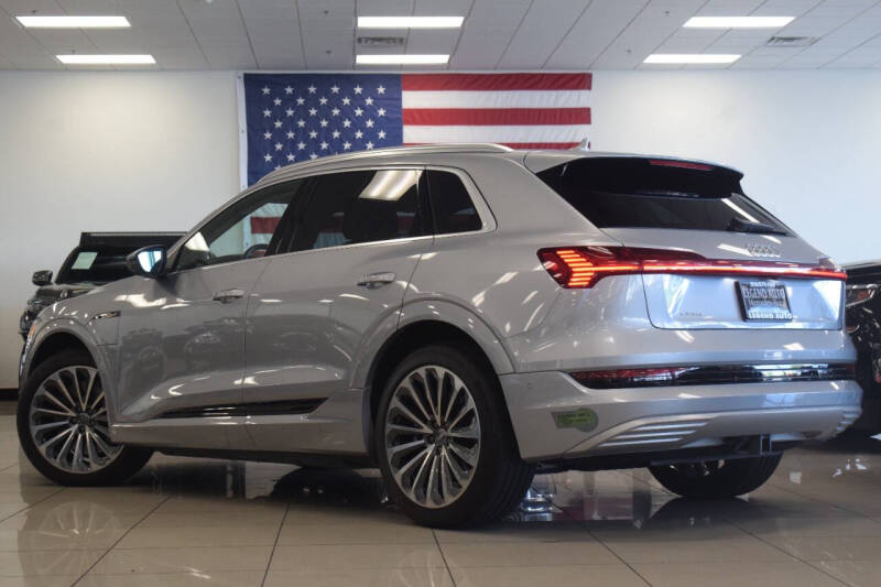 2019 Audi e-tron quattro Prestige