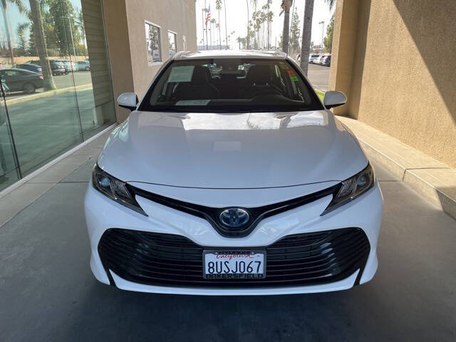 2020 Toyota Camry Hybrid LE