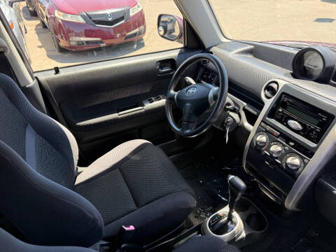 2005 Scion xB