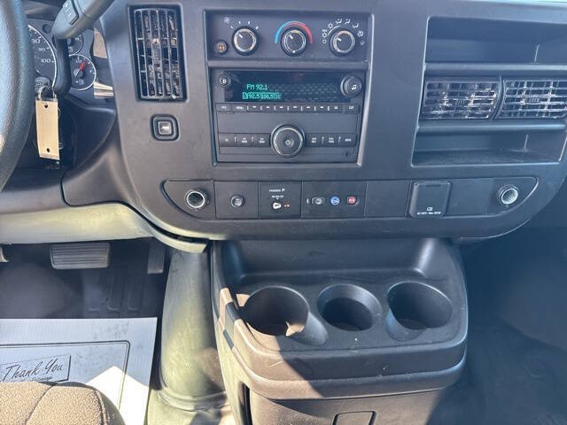 2023 Chevrolet Express 2500