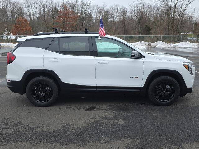 2023 GMC Terrain AT4
