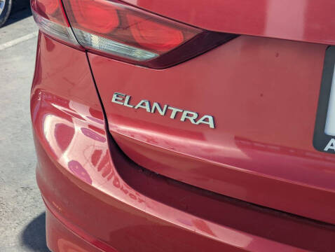 2017 Hyundai Elantra